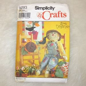 Simplicity 9293 Fall Drcor Scarecrow Doll with clothes Pumpkin in 2 size…